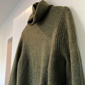 Turtleneck sweater
